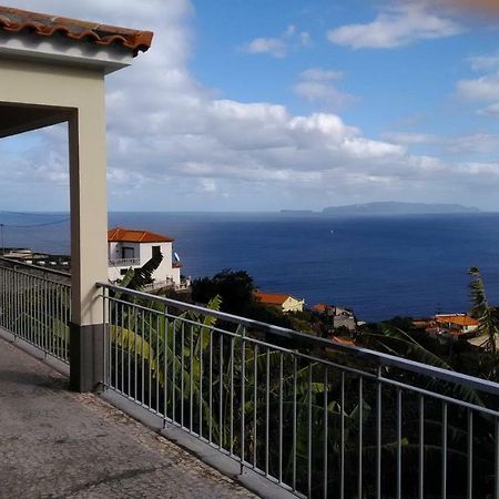 Vista Atlantico Com Carro E Bicicleta Gratis Villa Gaula Exterior foto