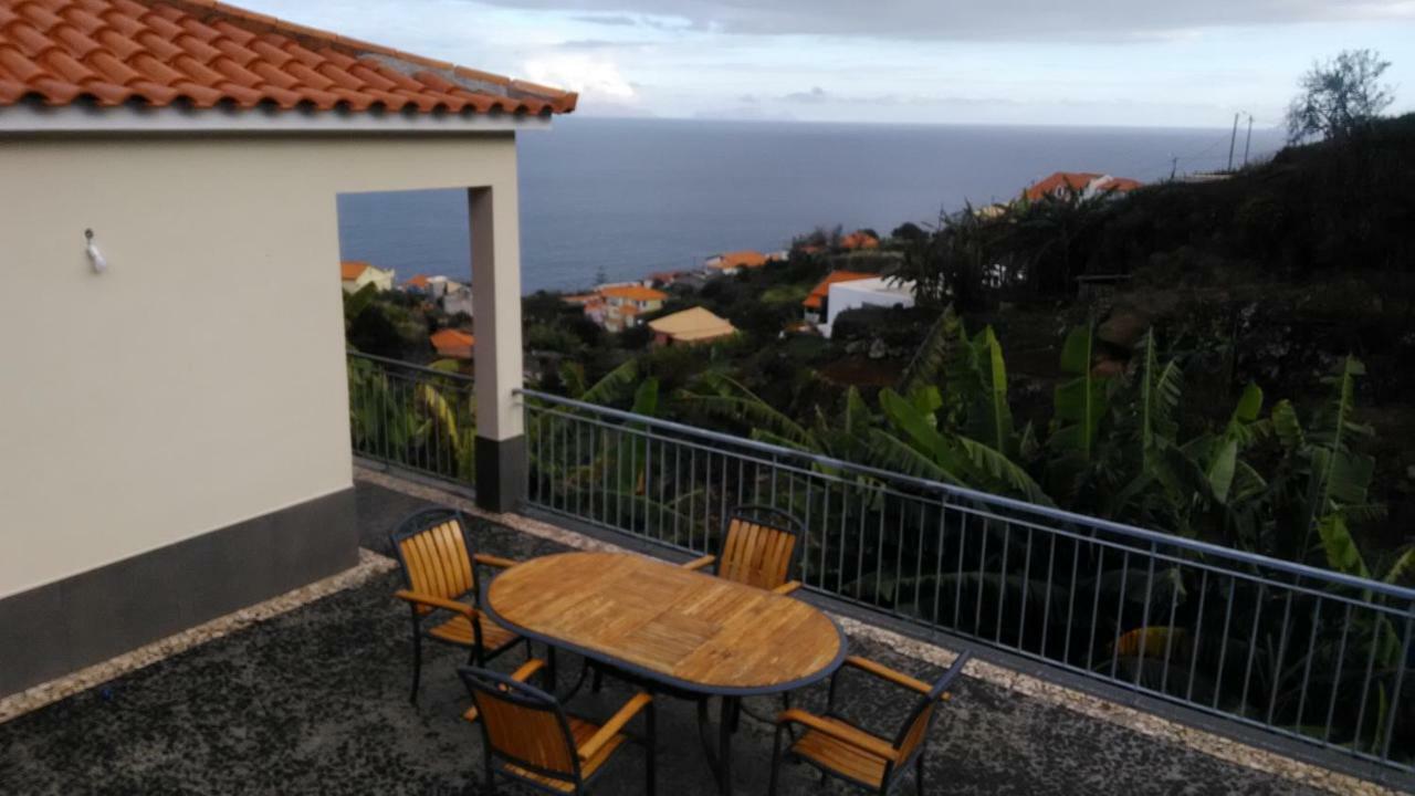 Vista Atlantico Com Carro E Bicicleta Gratis Villa Gaula Exterior foto