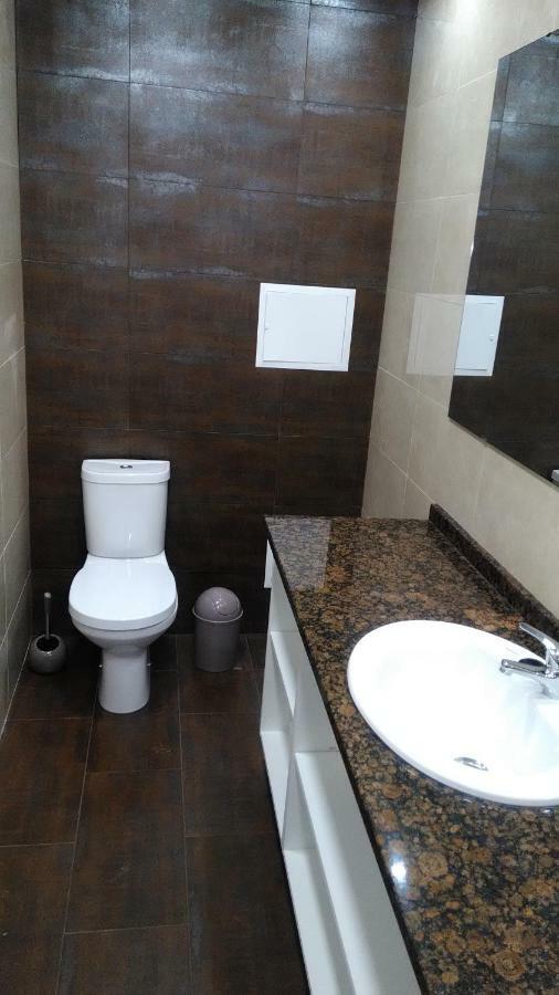 Vista Atlantico Com Carro E Bicicleta Gratis Villa Gaula Exterior foto